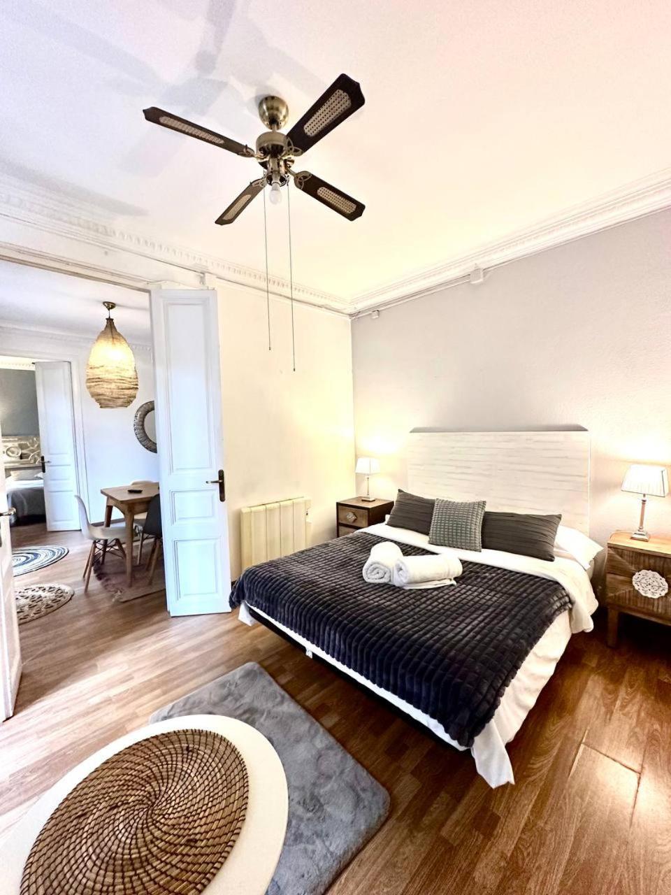 Big And Bright Apartment Bcn Barcelona Exterior photo